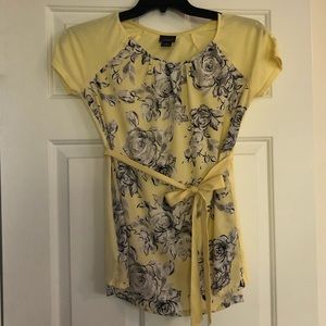 Motherhood Maternity Flowered Yellow Top - Small